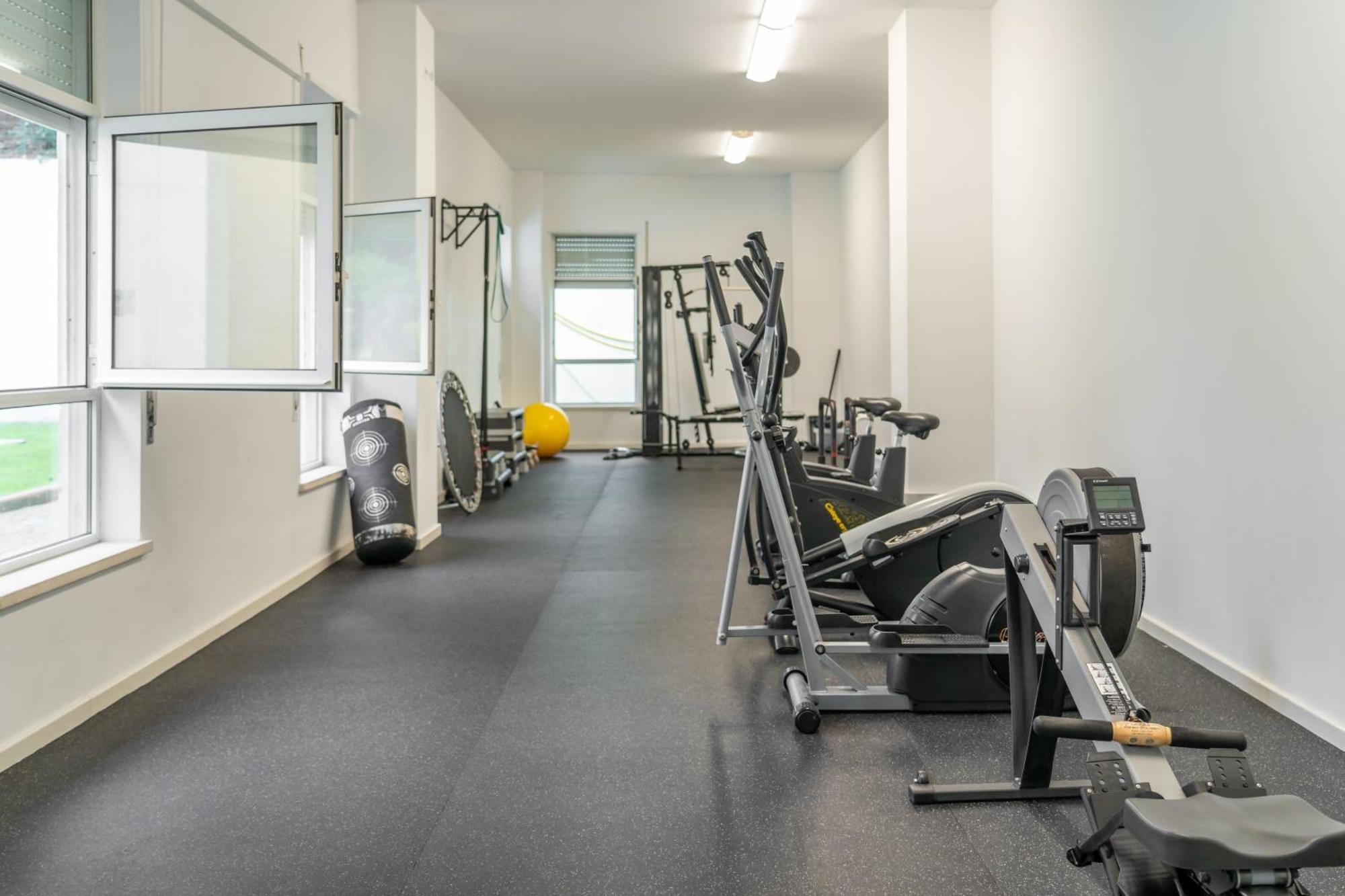 Apart T3 Com Piscina Tenis Ginasio E Parq Infant Lisboa المظهر الخارجي الصورة